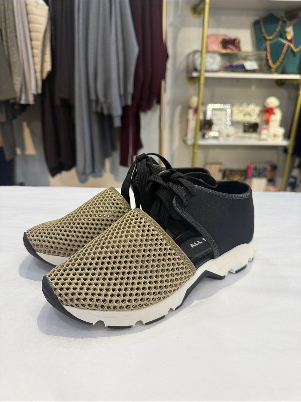 All Black Amazing Mesh 15059 - Tan Women’s Sneaker